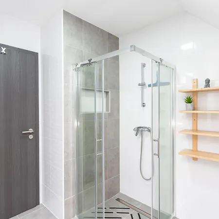 Vilagjaro アパート